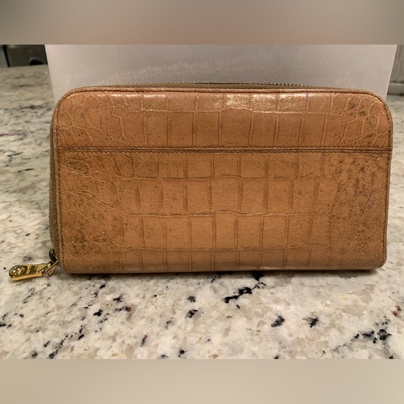Miu Miu Tan Retired Croc-Embossed Wallet - Picture 14 of 15
